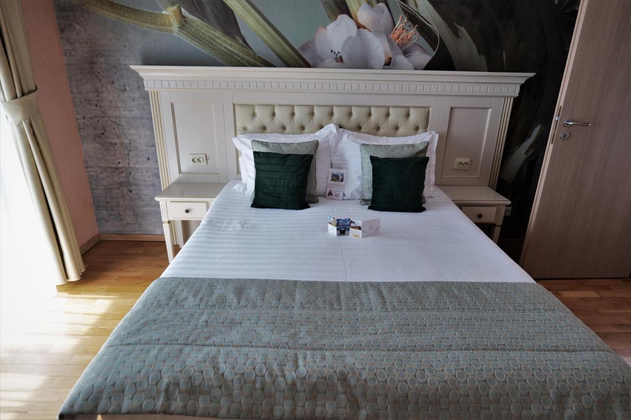 Park Luxury Rooms Predeal Exterior foto