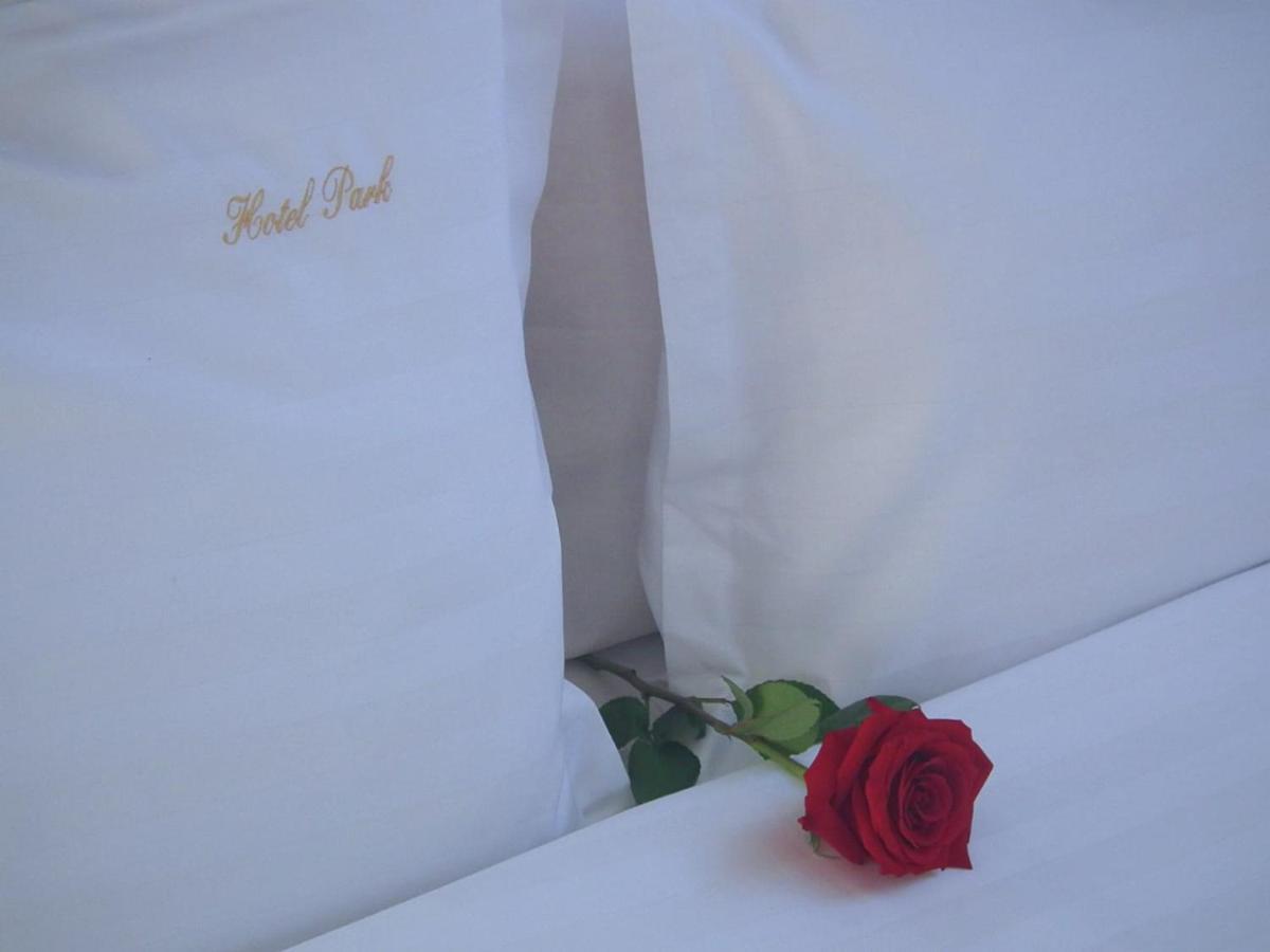 Park Luxury Rooms Predeal Exterior foto
